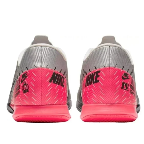 Nike Mercurial Vapor 13 Indoor Soccer Shoes - Picture 4 of 15